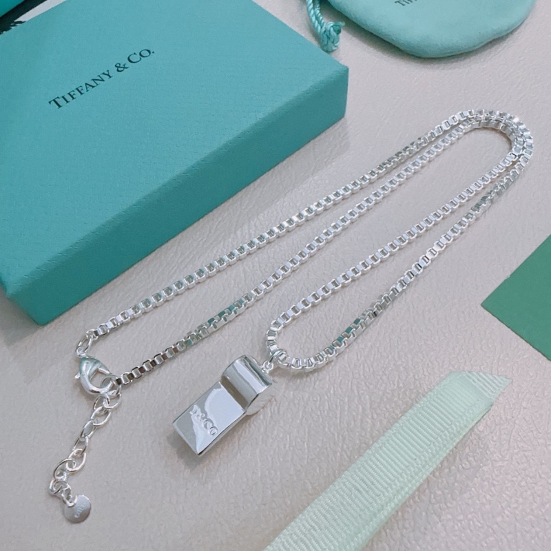 T*f*ny necklaces